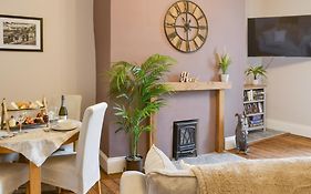 Baekere House Apartment